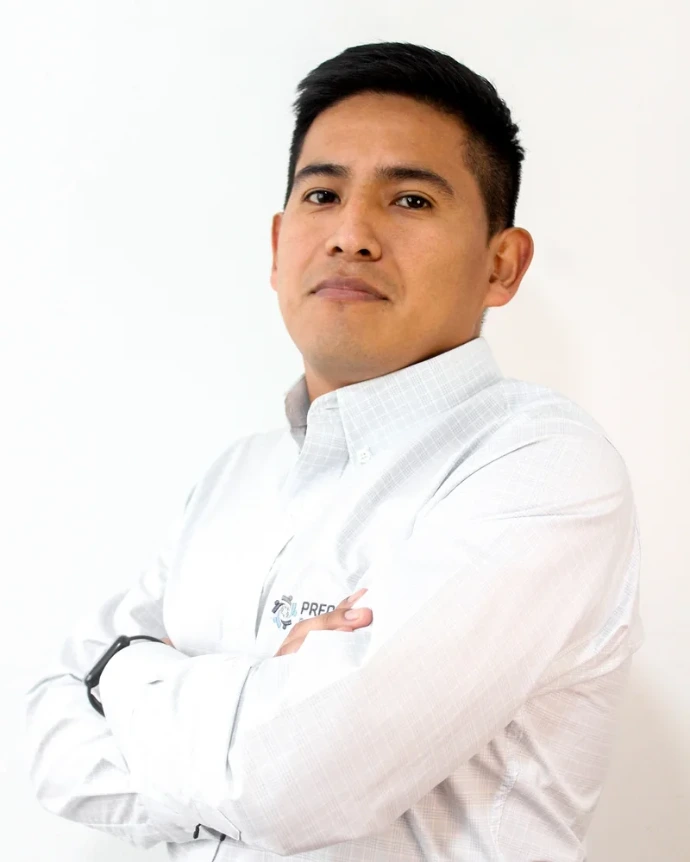 Edgar Solís